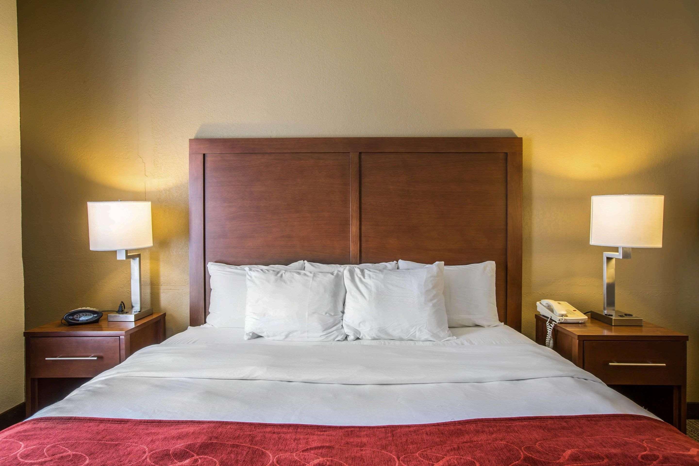 Quality Suites Morristown Exterior photo