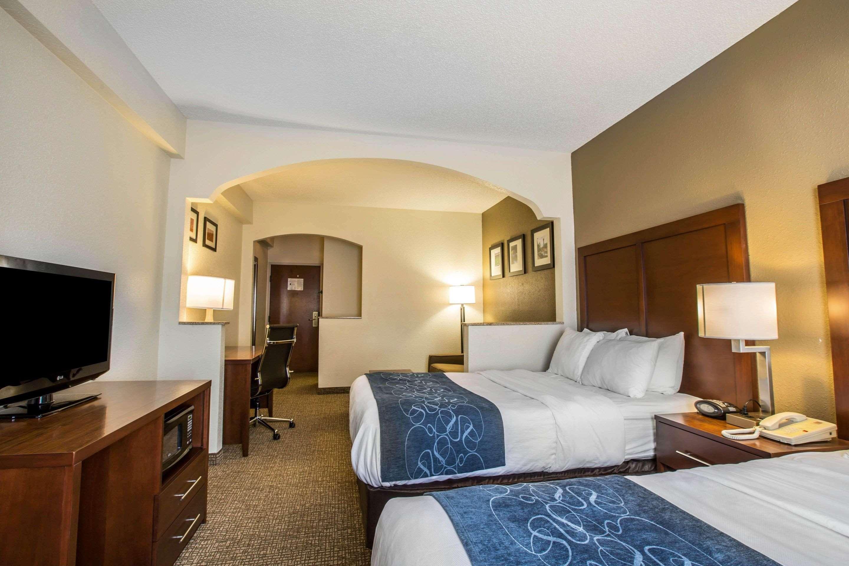 Quality Suites Morristown Exterior photo