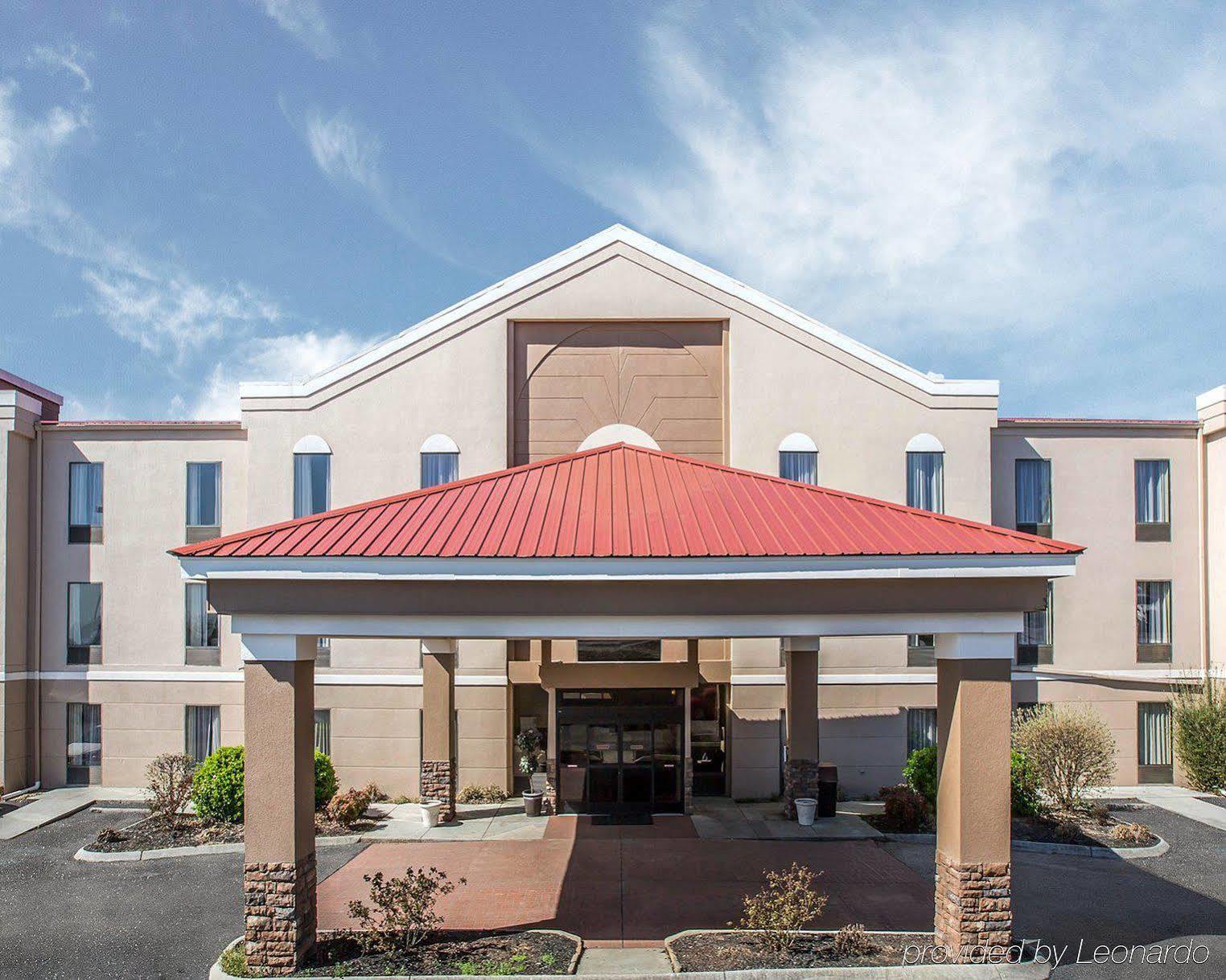 Quality Suites Morristown Exterior photo
